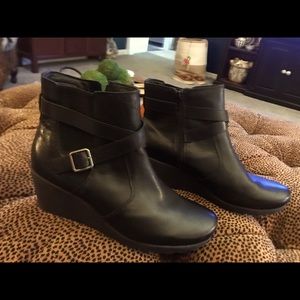 ABEO Leather Ankle Boot B.I.O. System Sz 9